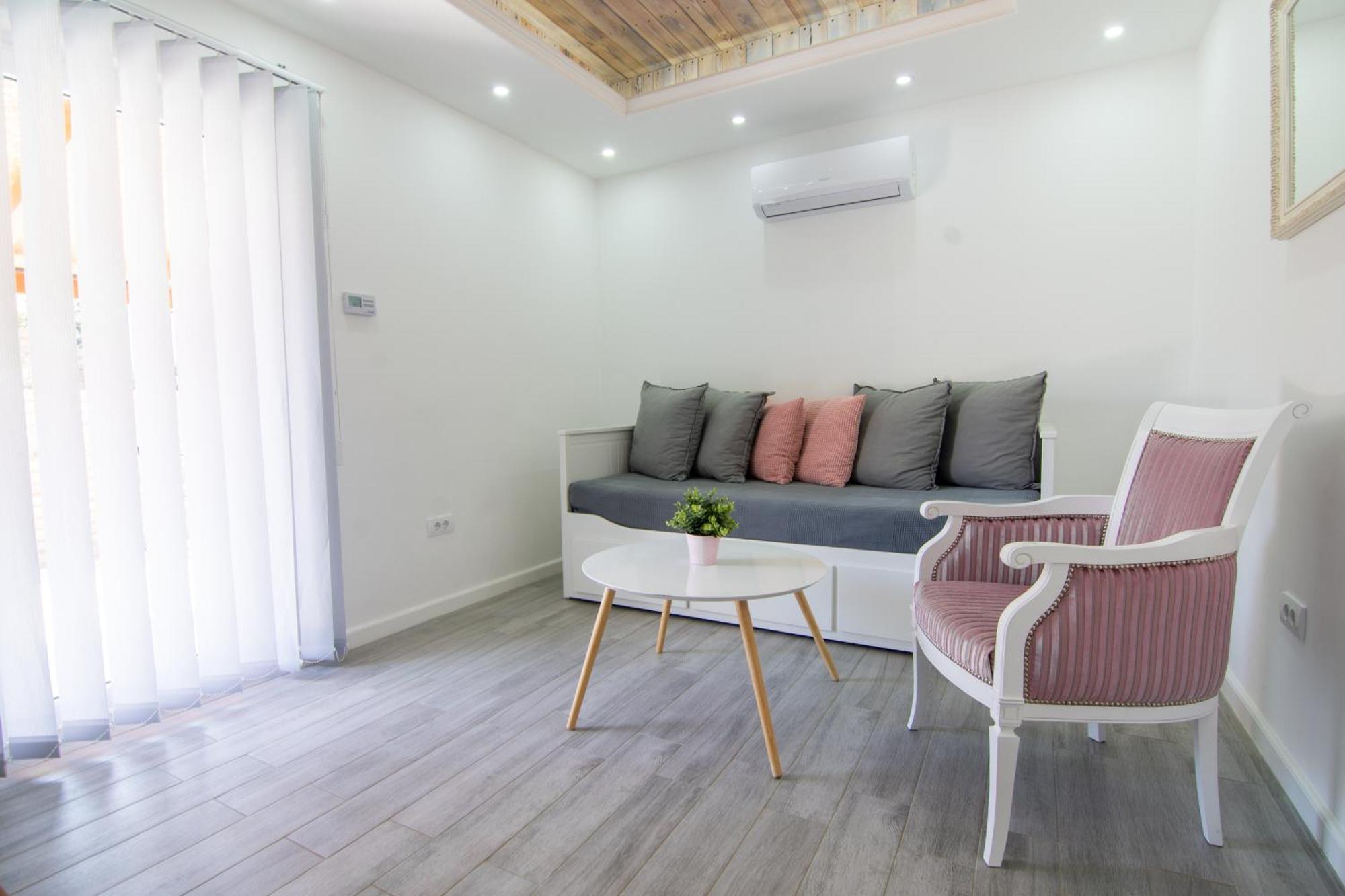 Ferienwohnung GardenLux Vrdnik Exterior foto