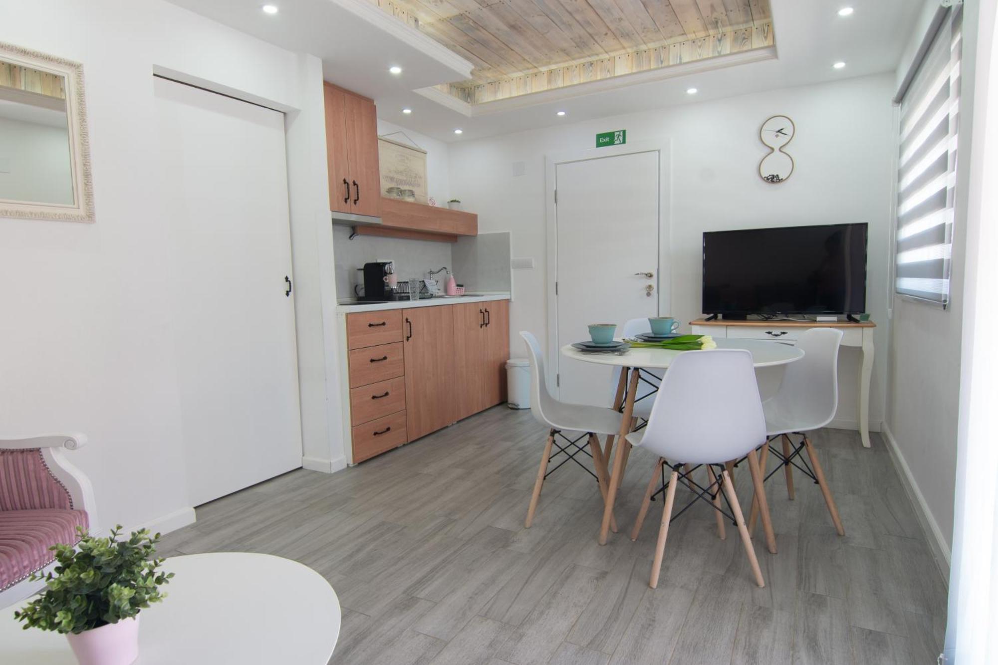Ferienwohnung GardenLux Vrdnik Exterior foto